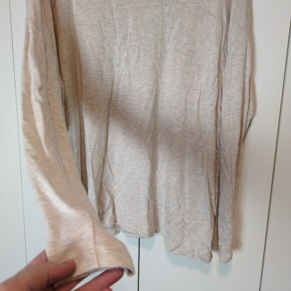 CAbi Womens Sawyer Cowl Neck Long Sleeve Top Size Med Cream - Picture 2 of 6